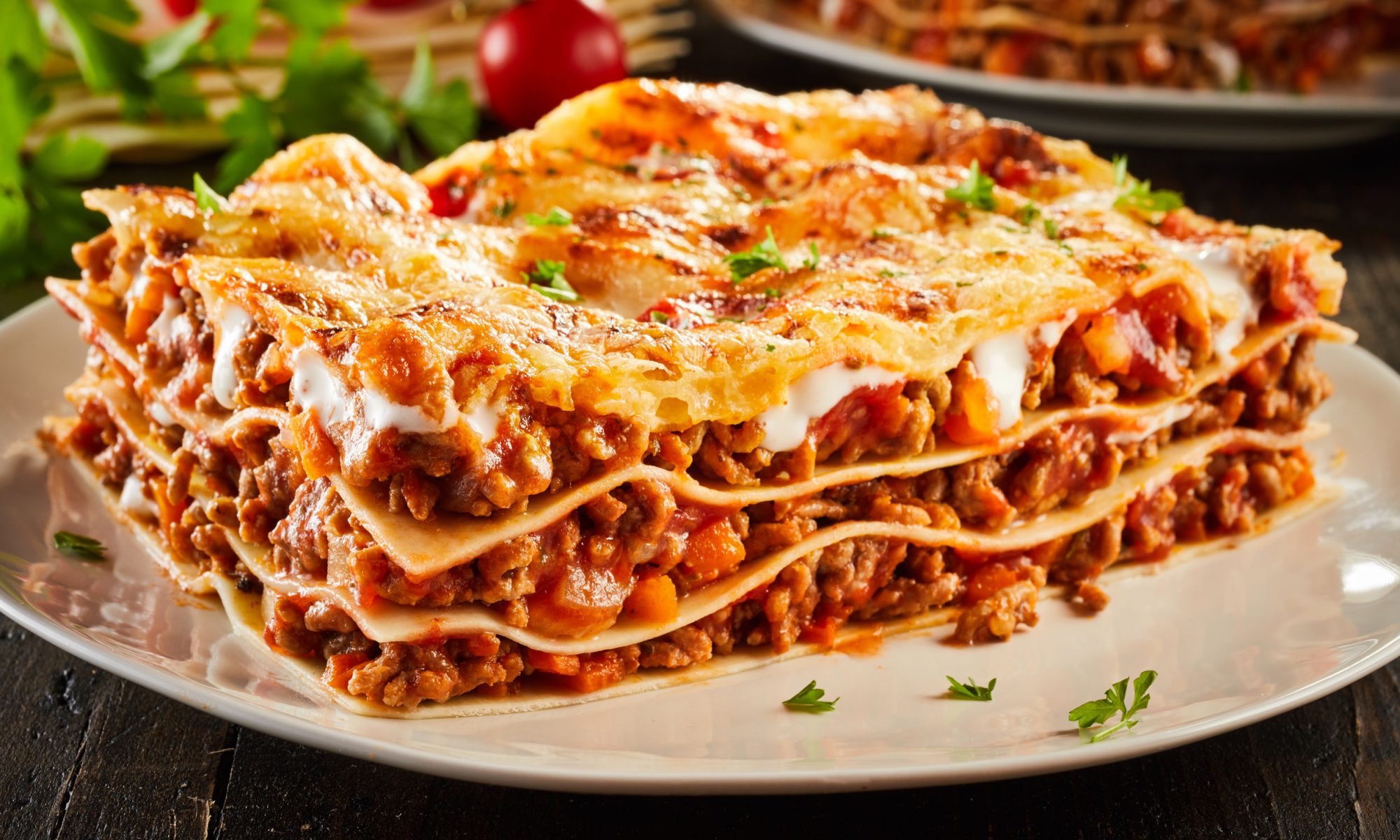 Šéfkuchař George a-piece-of-chicken-2000x1200-1 Jak připravit lasagne podle římského receptu: klasické italské jídlo Italská kuchyně  těstoviny Římská kuchyně Recept Rajčatové pyré pecorino Pečení Mleté maso Lasagne Bílé víno Bazalka 