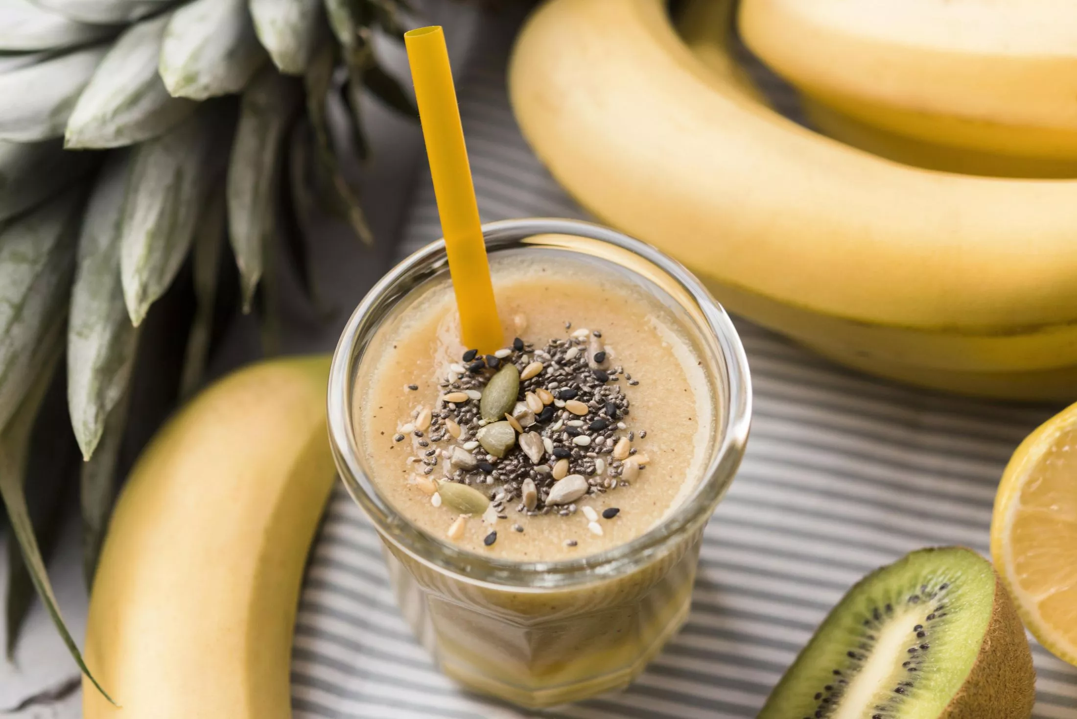 Šéfkuchař George natural_smoothies_with_bananas Dohodli jsme se na tom: Tento recept na smoothie změní váš den tipy Vegetariánské recepty Zdravá výživa  Recept Olivový olej Cibule 